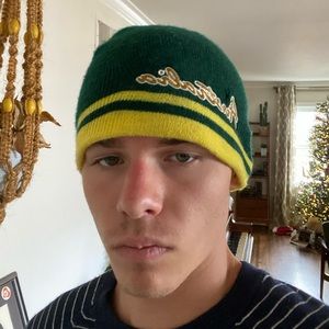 AUSTRALIA beanie.